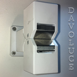 HUNZA Cube Pillar Lite Pure LED | Davoluce Lighting. Exterior wall light of high quality on Display on our showroom in Elsternwick, Victoria. Delivery in Australia to Melbourne, Sydney, Brisbane, Perth. Buy online or in our shop.