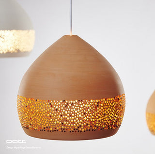 Sponge Oh Spanish handmade pendant lights, clay pendant lights By Pott from Davoluce Lighting. Terracotta pendant lights on display at Davoluce Lighting Showroom in Melbourne. Designed and made in Spain by Miguel Ángel García Belmonte.