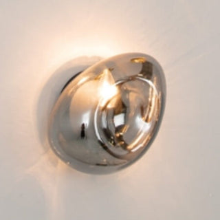 chroma_wall_light_gold_glass_wall