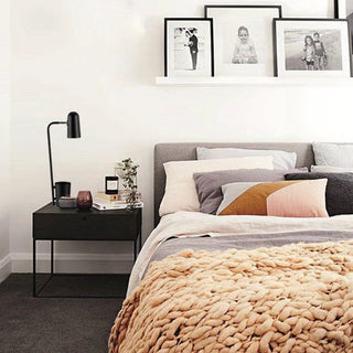 CLA PASTEL: Scandinavian Table Lamps With Pen Container