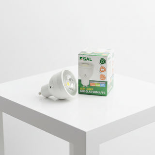 Dimmable, 7W GU10 LED lamp with selectable power and CCT