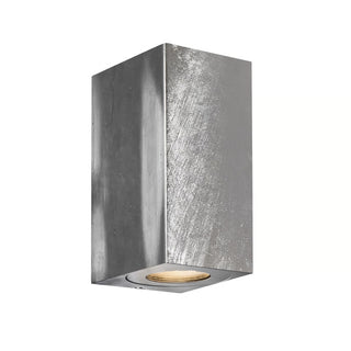 Canto Maxi Kubi 2 White – up/down light on textured concrete wall