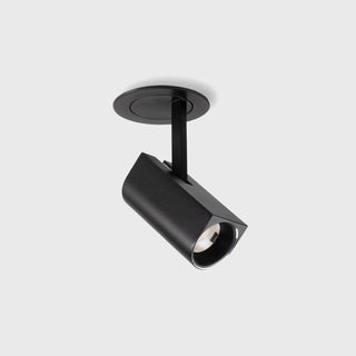 The Fusi series in typical modular design. Thanks to their powerful LEDs, our swiveling spotlights deliver ideal for indoor lighting. Our spotlights are available in surface-mounted, semi-recessed or track-mounted versions, with wide to focused beam angle