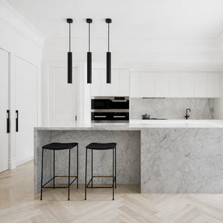 Davoluce-VIVA-Tubular-LED-Pendant-300mm-Matt-Black-Hero-1020x1020.jpg