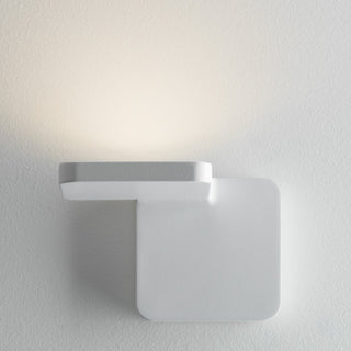 Quad 18W LED Wall Light by LineaLight